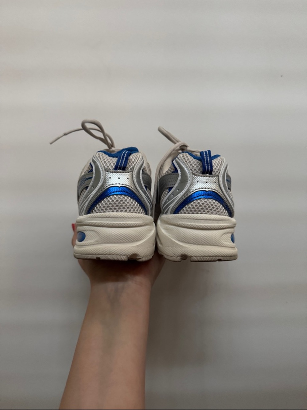 New Balance 530s - Picture 4 of 7